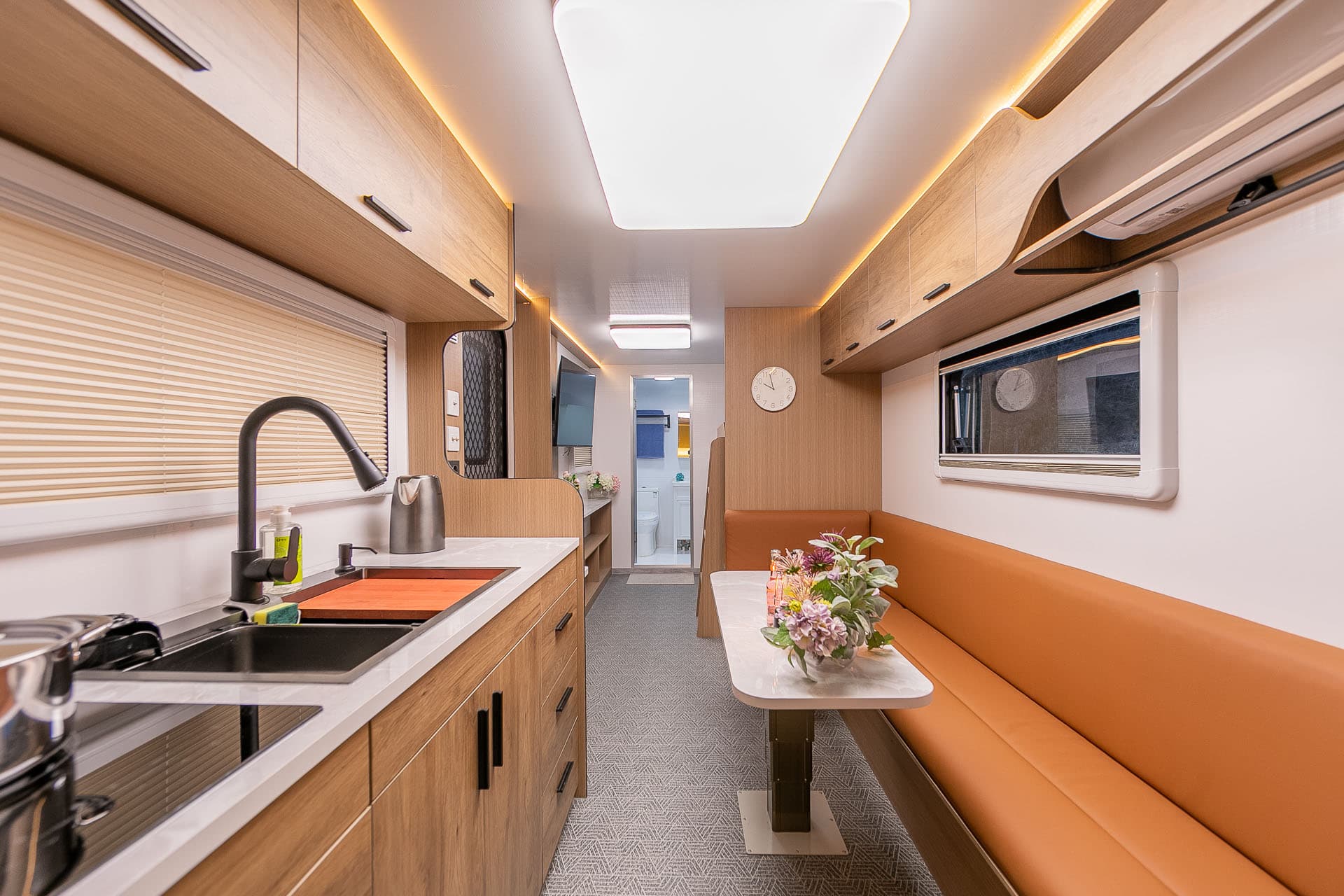 럭셔리 스카이 카라반 1